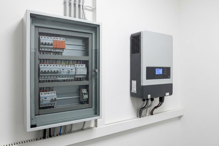 Tablero eléctrico con protecciones profesionalmente instalado